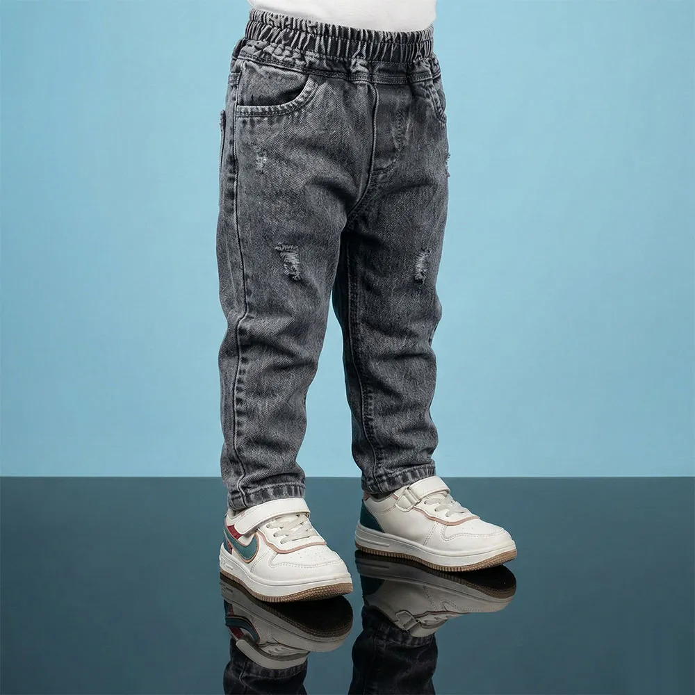 شلوار مام فیت پسرانه زغالی کد 11216 سایز 2 تا 7 سال