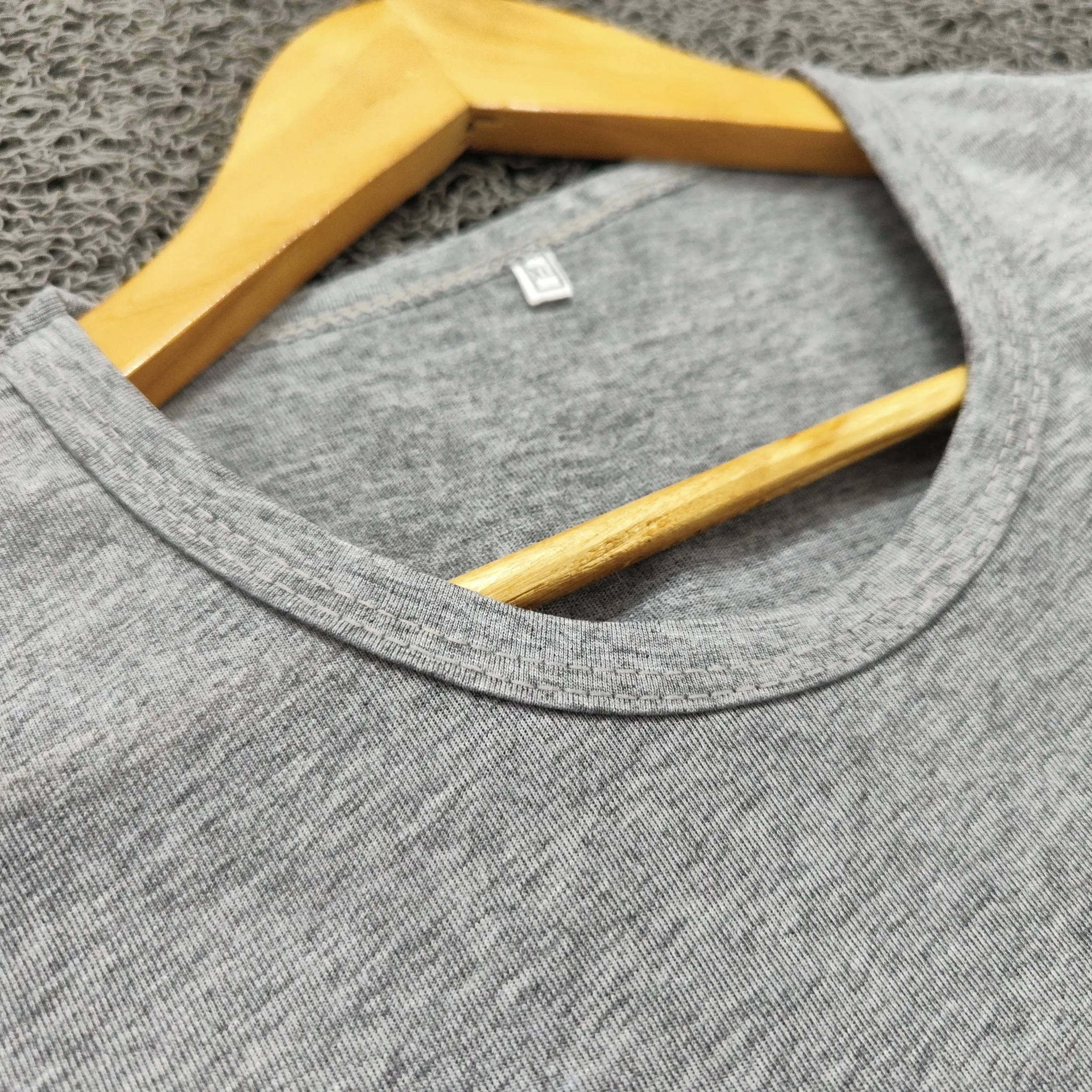 ست تاپ و شلوارک مردانه طرح نایکی جنس نخ پنبه و ملانژ رنگ طوسی